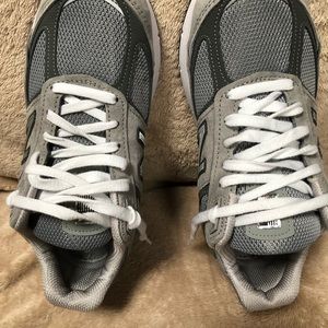 Women’s New Balance 990